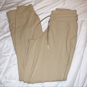 Lululemon ready to rulu HR jogger